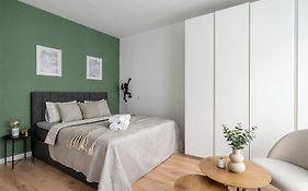 Golden Apartments Warsaw - Modern&Cozy, Towarowa Street